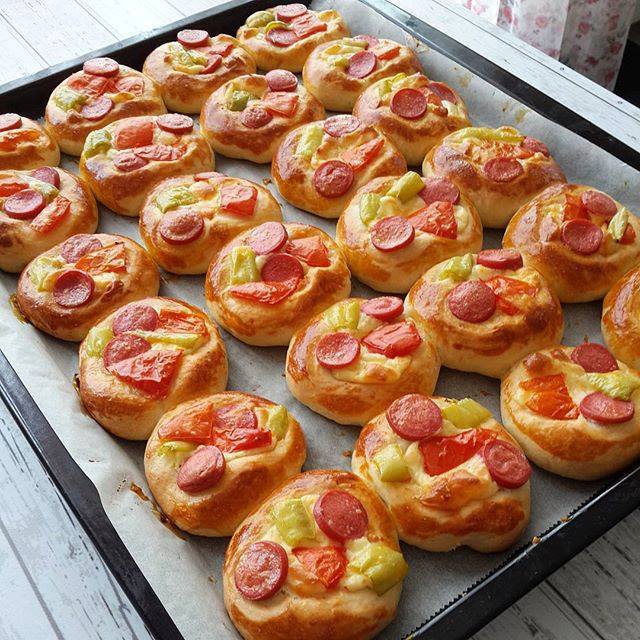 Mini Pizza Tarifi PASTAMONU