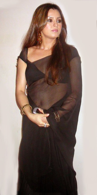 330px x 660px - Mahima Chaudhary at an Event in Black Saree - 3 Pics