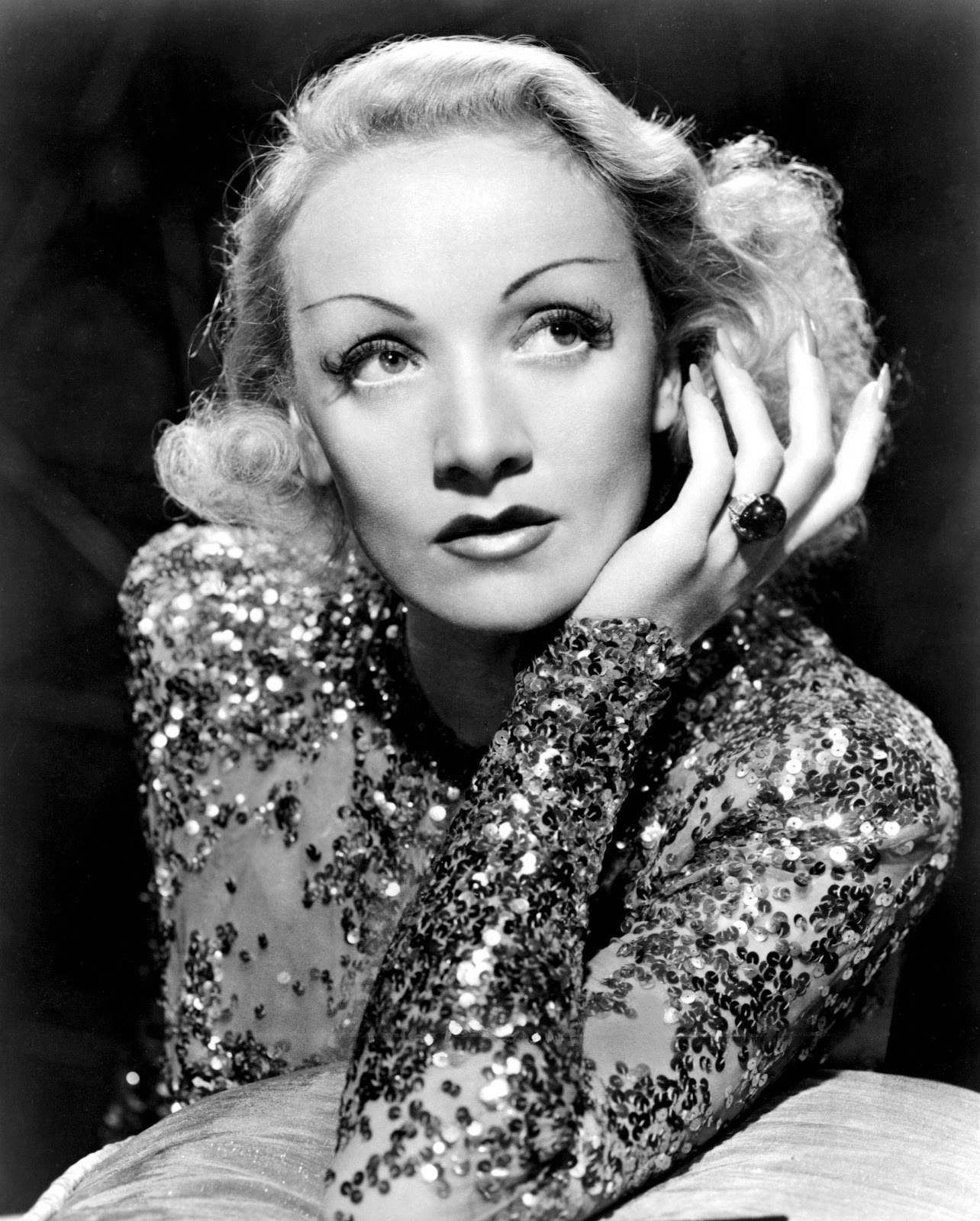 Dazzling Divas: Photo Portret Marlene Dietrich