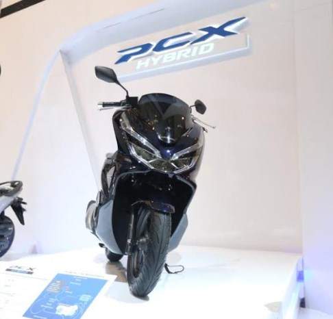 All New PCX Hybrid Aman Ketika Menerjang Banjir All New PCX Hybrid Aman Ketika Menerjang Banjir