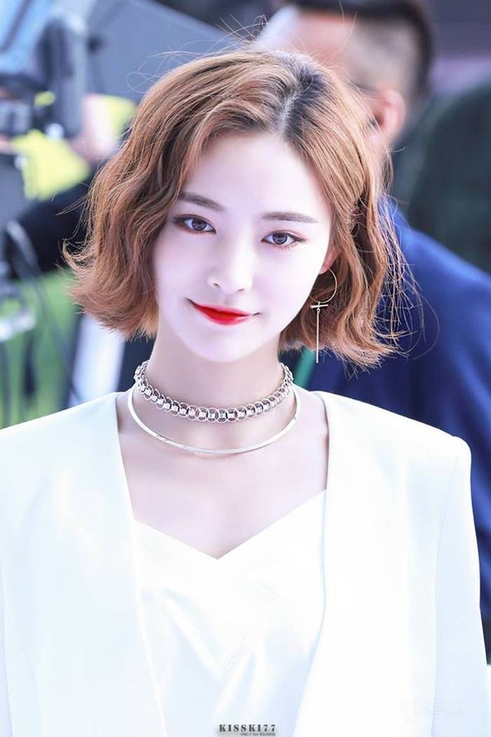 Chinese Short Hair Goddess Is Finally Making Her Korean Debut