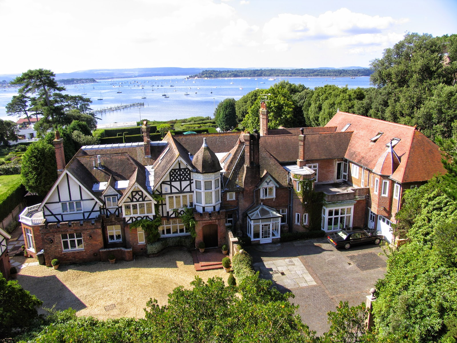 Arlington & Hall 'LILLIPUT HOUSE', 7 ALINGTON ROAD, CANFORD CLIFFS