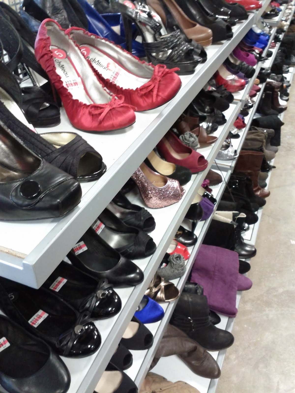Toronto things: Le Chateau Orfus Road pictures of shoes and clothing
