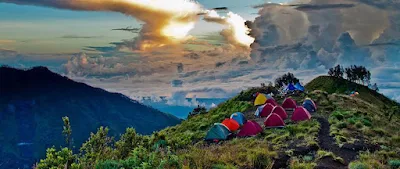 Plawangan Sembalun Crater Rim 2639 meter Mt Rinjani