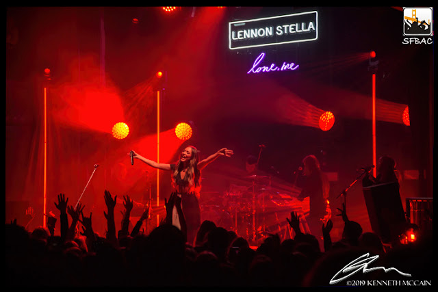Lennon Stella at August Hall (Photo: Ken McCain)