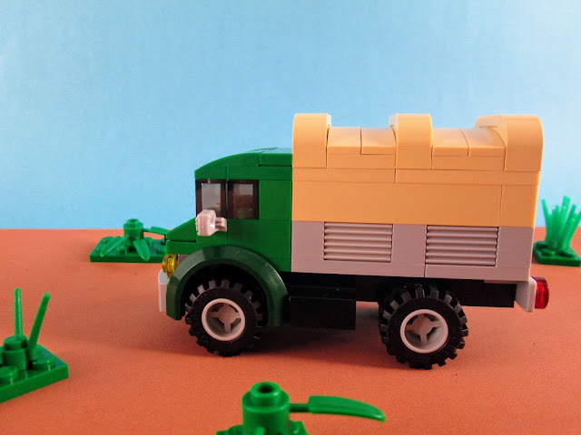 MOC LEGO Mercedes-Benz Unimog