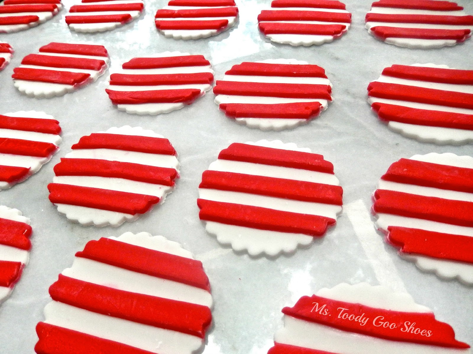 Stars and Stripes Cupcakes --- Ms. Toody Goo Shoes