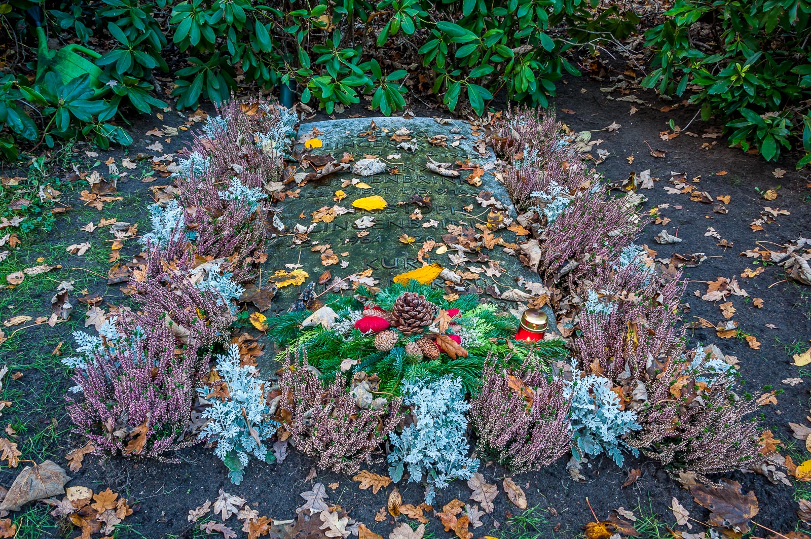 BeebleBlox Herbst im Garten der Toten