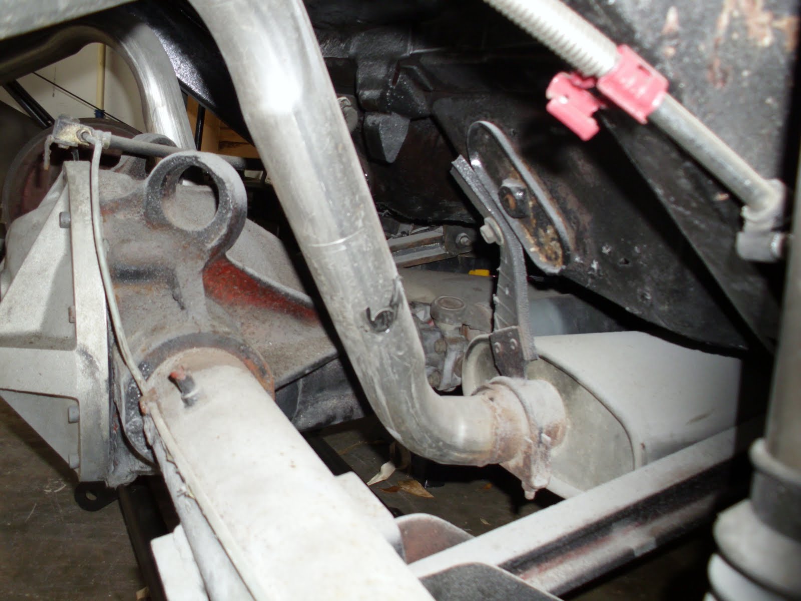 1967 Pontiac Firebird Ragtop: Rear end begins