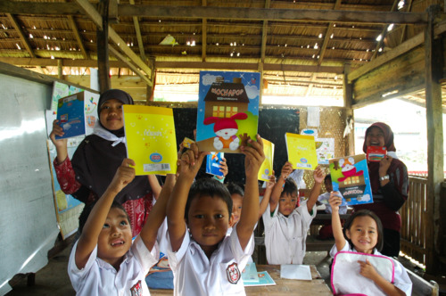 bone, sulawesi selatan buku tulis untuk adik-adik