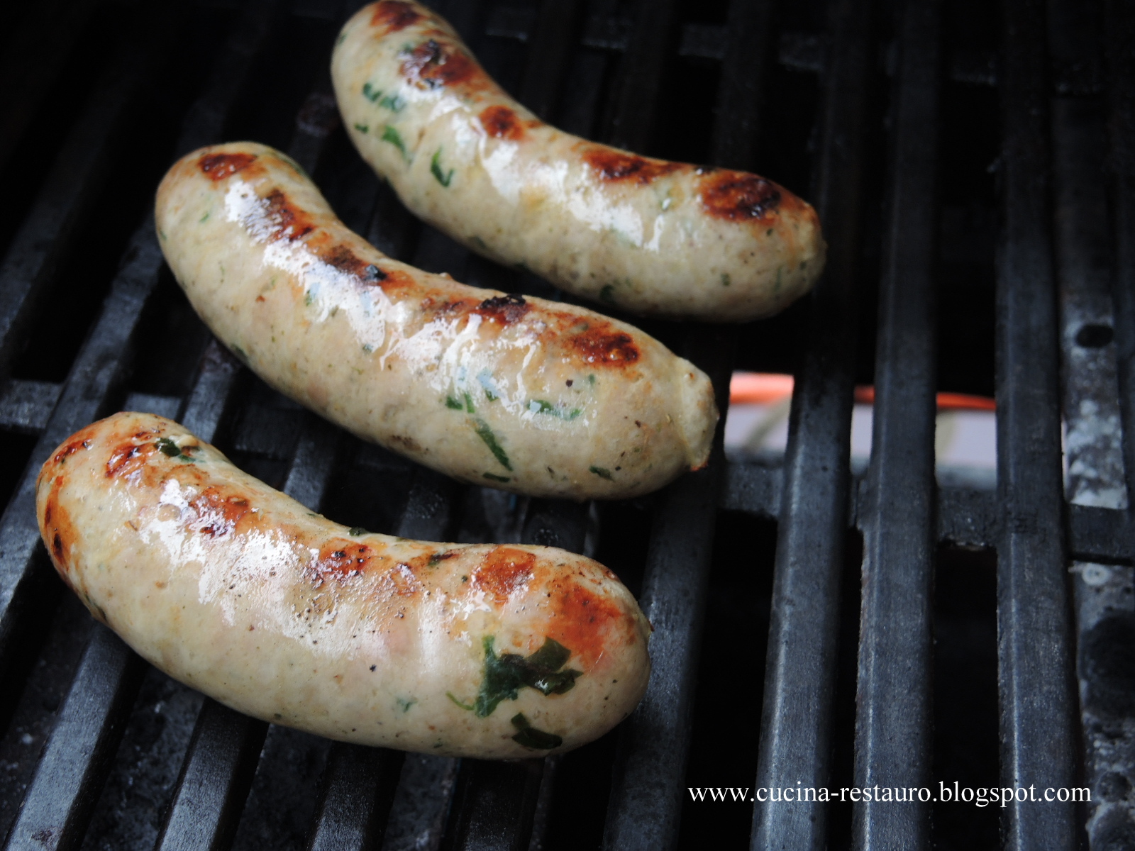 Bärlauch-Bratwurst, selbstgemacht