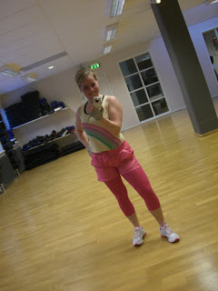Somrig%2Btr%25C3%25A4ningsoutfit%252C%2Baerobics%2Boch%2Bbiceps%2B%25284%2529 - Somrig träningsoutfit på vårens första dag