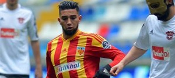 Málaga, el Kayserispor es sancionado por la FIFA por impago a Tighadouini