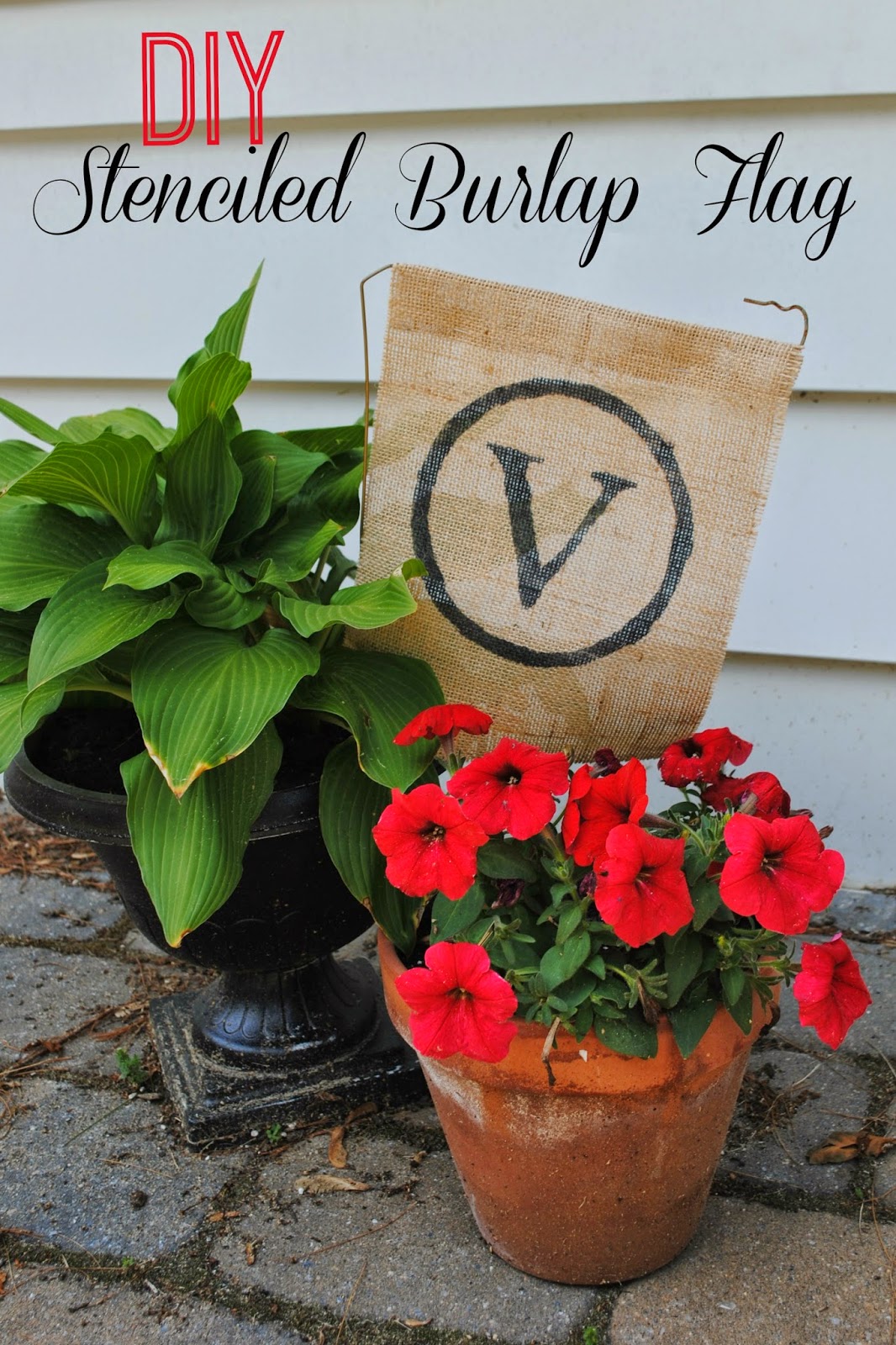 Two It Yourself DIY Monogrammed Burlap Garden Flag and Stake
