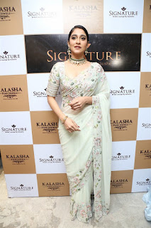 Actress Regina Cassandra Stills At Kalasha Jewels Signature Bridal Lounge Launch Actress Regina Cassandra Stills At Kalasha Jewels Signature Bridal Lounge Launch