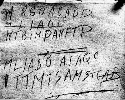 Bilhete com a mensagem de "Taman shud"