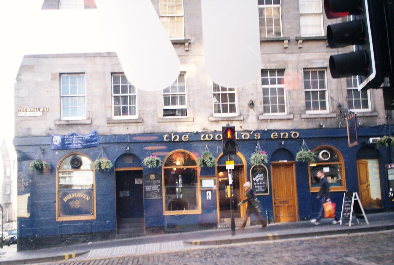 Green Gourmet Giraffe Edinburgh pubs World's End, The Southern and Tiles