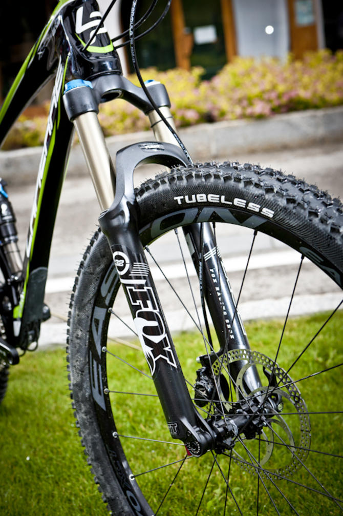 Lapierre 2012 Apresentando o XFlow 612 e 512