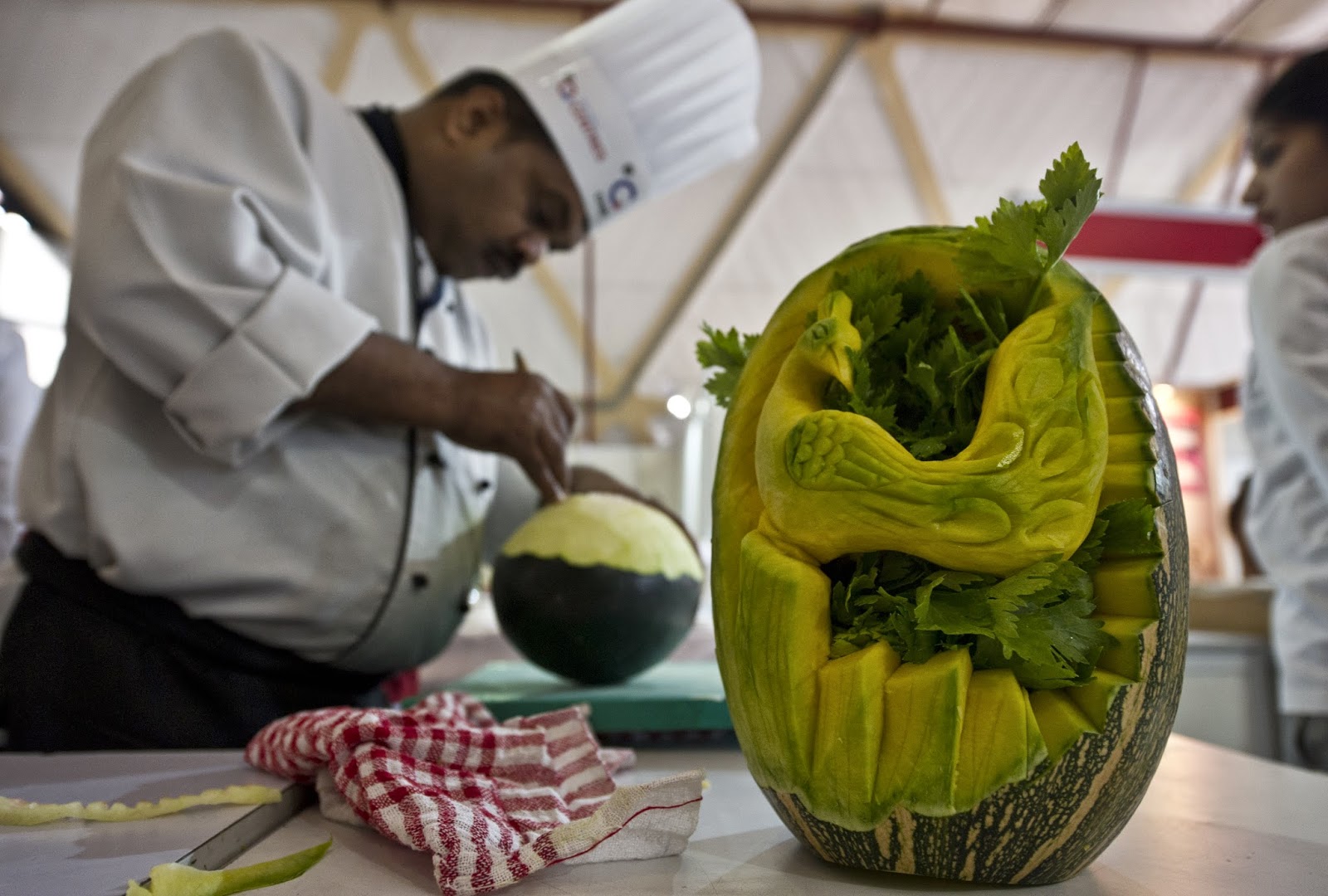 Vegetable & Fruit Carving Competition HD Photos