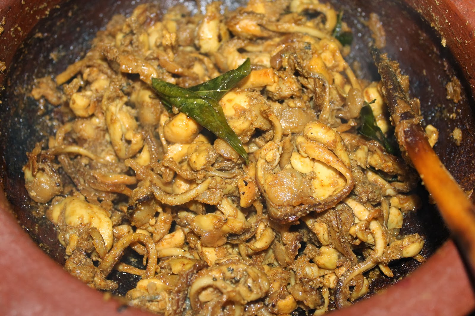 My Kitchen Treasure Kerala Mussels Roast / Kallummakkaya Varattiyathu