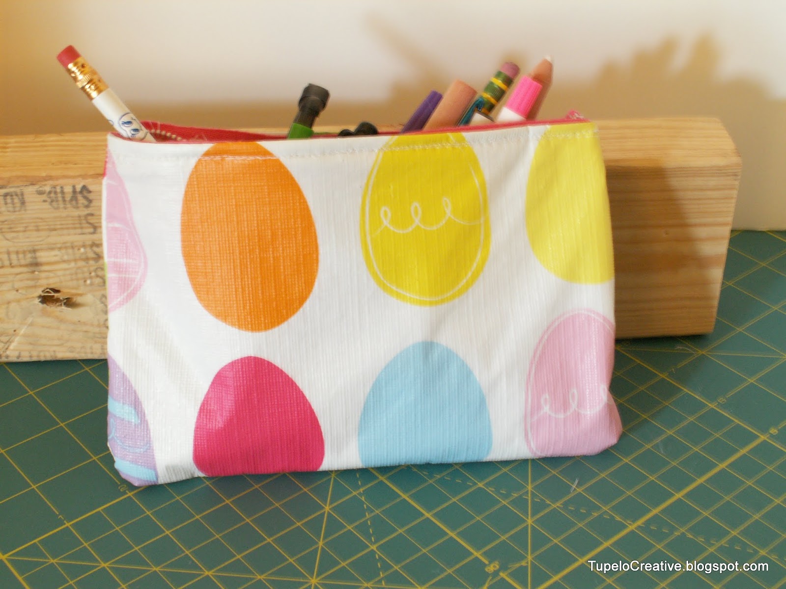 Tupelo Creative Placemat Zipper Bag Tutorial