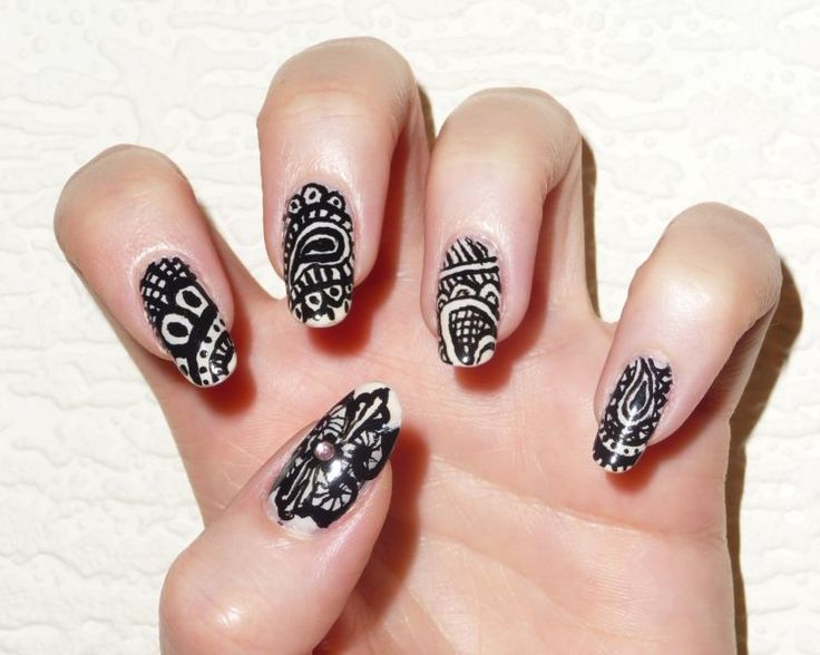 Henna Inspired Nail Art Designs
