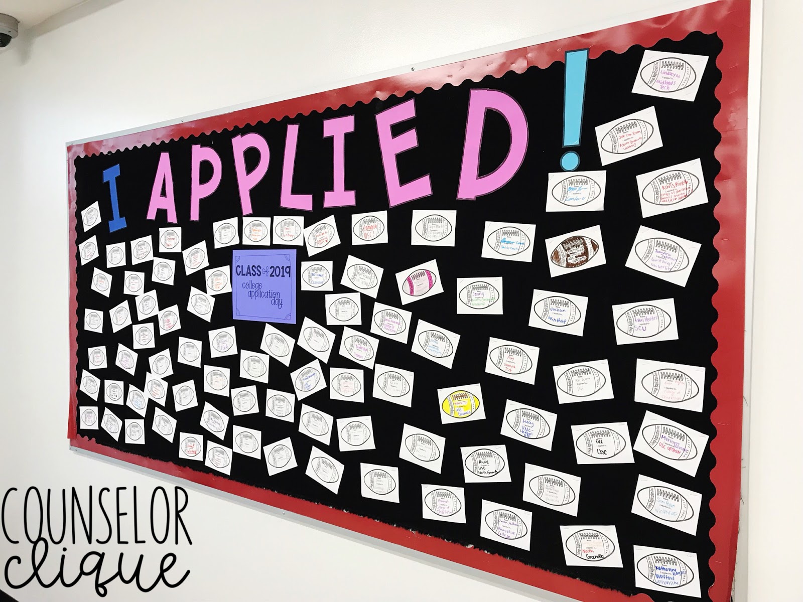 How to Make the "I Applied! Bulletin Board" Counselor Clique