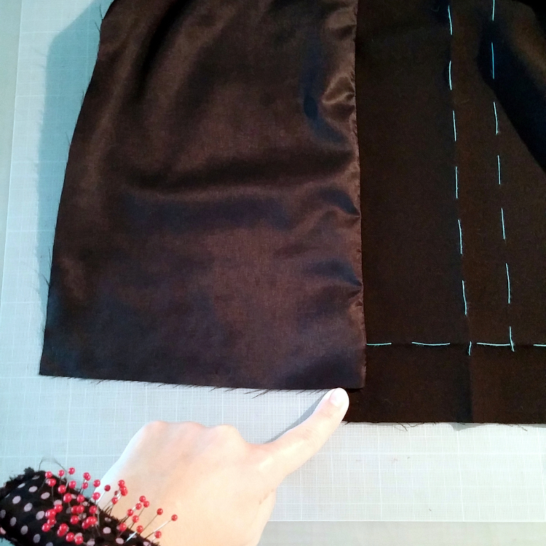V1527 view A (the Long Tuxedo Jacket) lining the body of the jacket