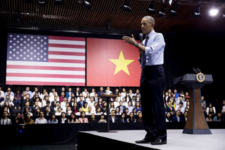 Anh Viet Nam don Obama trang trong va nong hau len fanpage Nha Trang - Anh 16