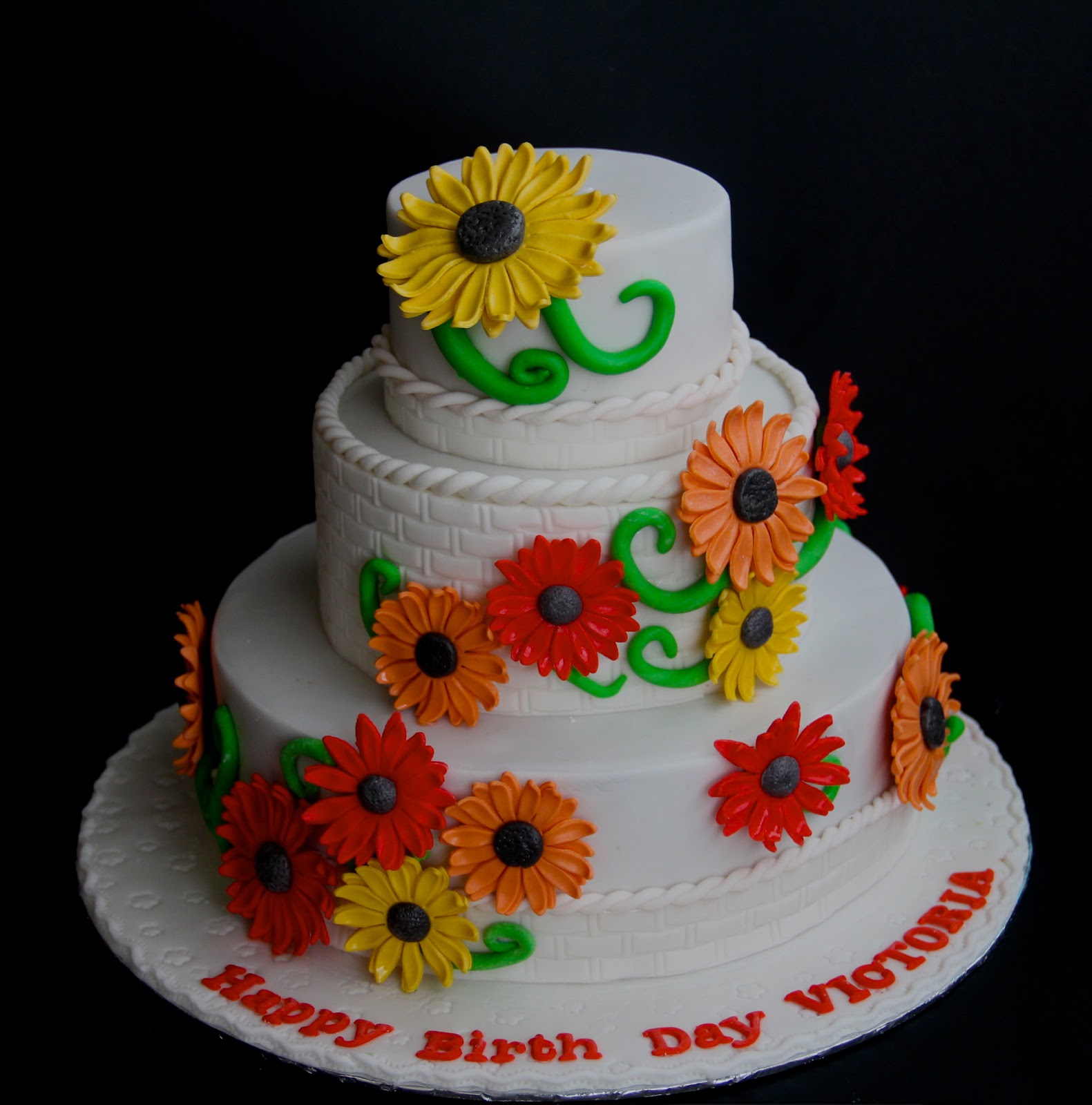 Ema's Creation Daisy Flower cake