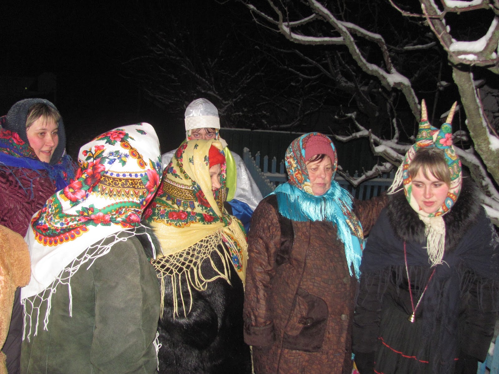 меланка ходила васильку водила текст. стихи на маланку на русском языке. словами миланку водила. меланка ходила, василька водила. слова на меланки.