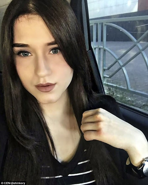 Dulu Badannya Kurus Kering Tak Karuan, Setelah 2 Tahun Kini Para Pria Dibikin Mabuk Kepayang Dulu Badannya Kurus Kering Tak Karuan, Setelah 2 Tahun Kini Para Pria Dibikin Mabuk Kepayang