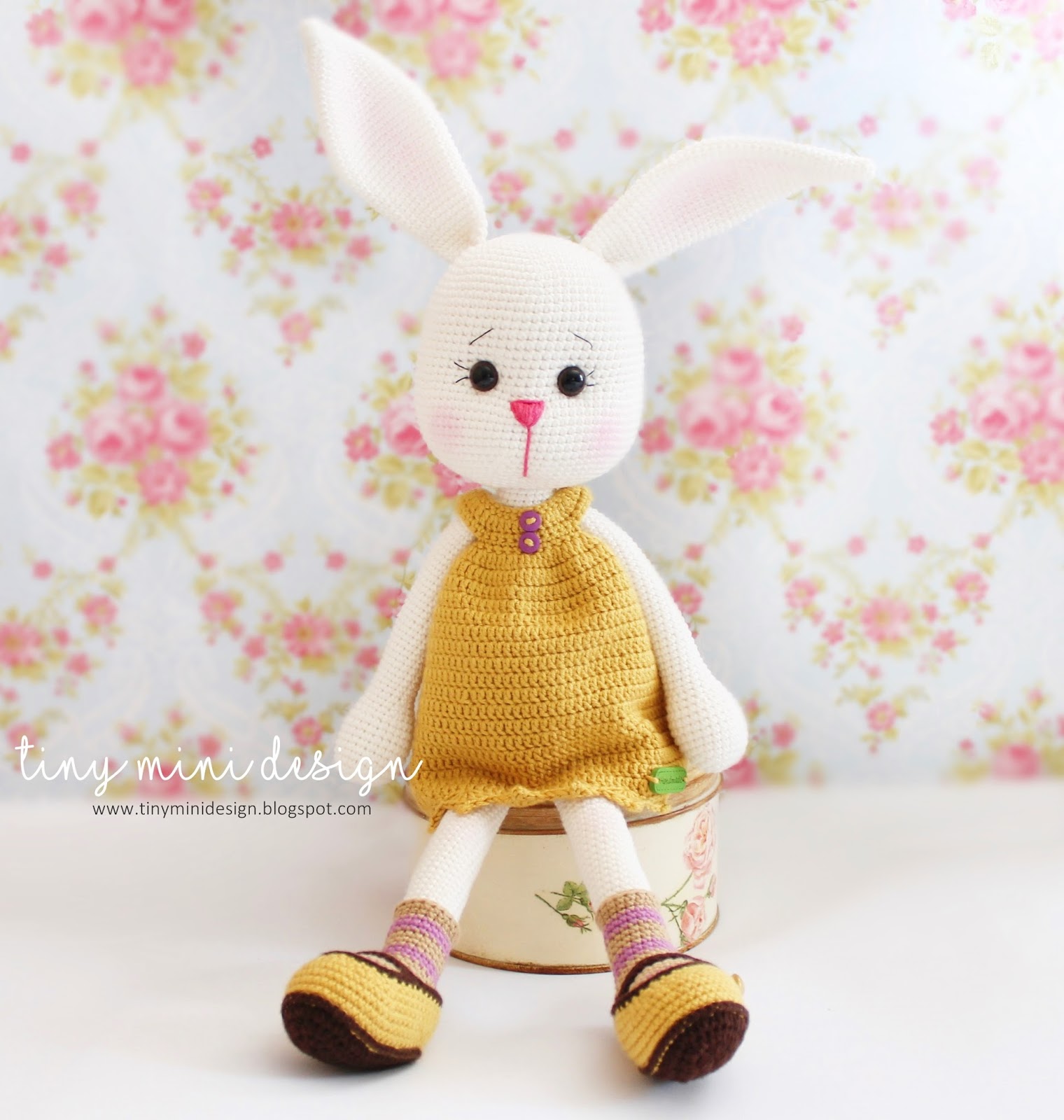 Amigurumi Tavsan Dotty- Amigurumi Bunny Dotty Tiny Mini ...