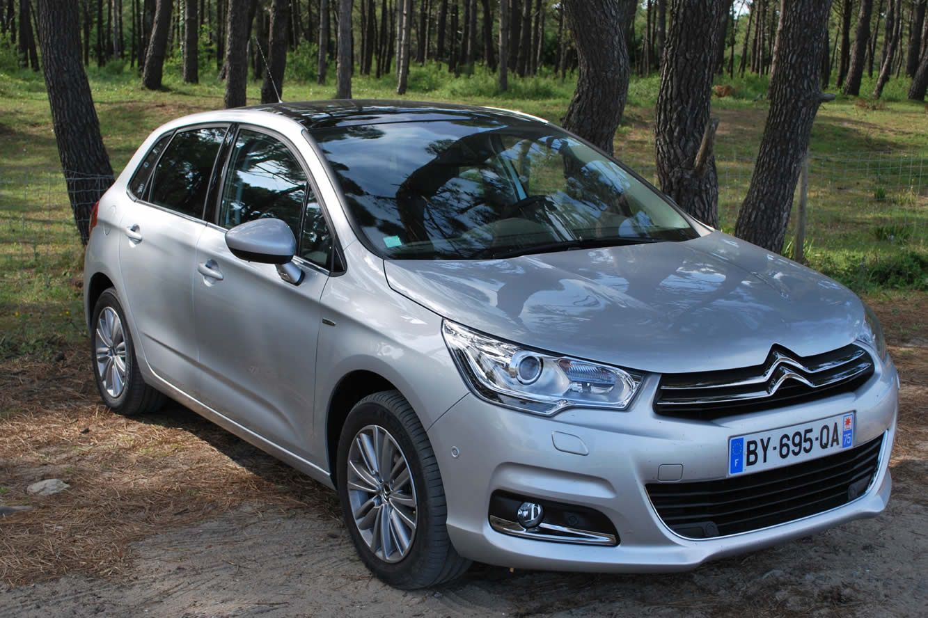 Citroen C4 e HDI 110 Exclusive Motorcycles Luxury cars