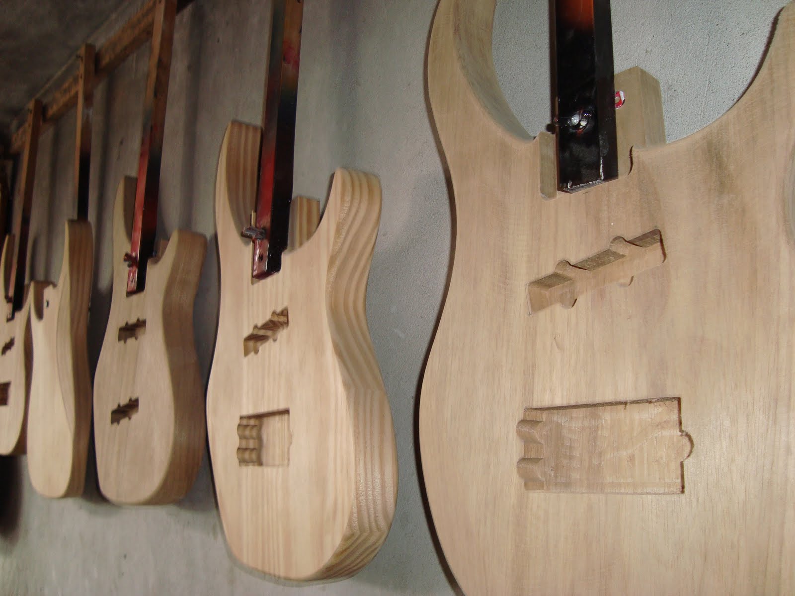 Guitarras Elecrticas "Sruyz"