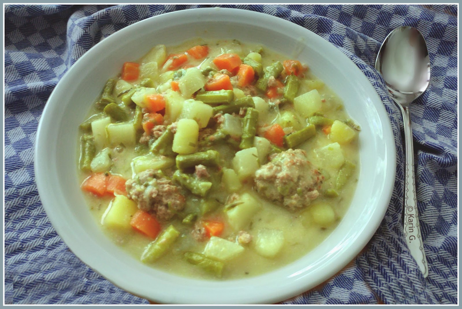 ich hab da mal was ausprobiert: Spargel - Gemüsetopf mit Hackbällchen