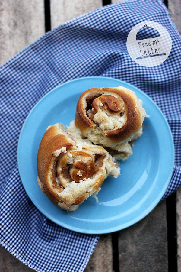 Feed Me Better: Pełnoziarniste Drożdżówki Z Jabłkami.