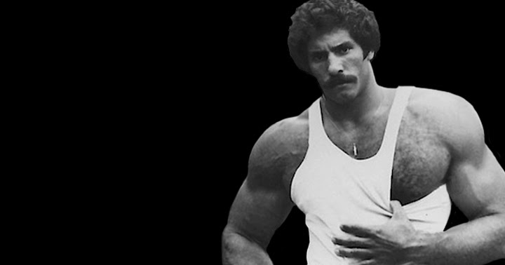 Gigantic Huge Meat: Fierce & furry vintage porn daddy cums back to us