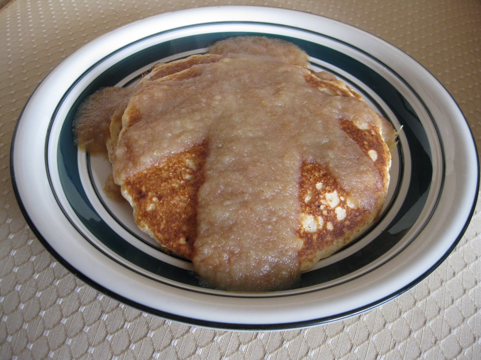 Happy Healthy sTuFf Whole Wheat Pancakes with Applesauce Syrup