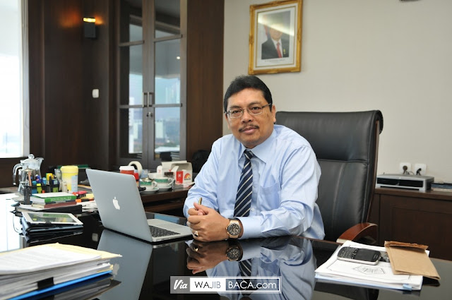 Bukan Menjadi Direktur Perusahaan, Ini Pekerjaan Terbaik Bagi Ayah!