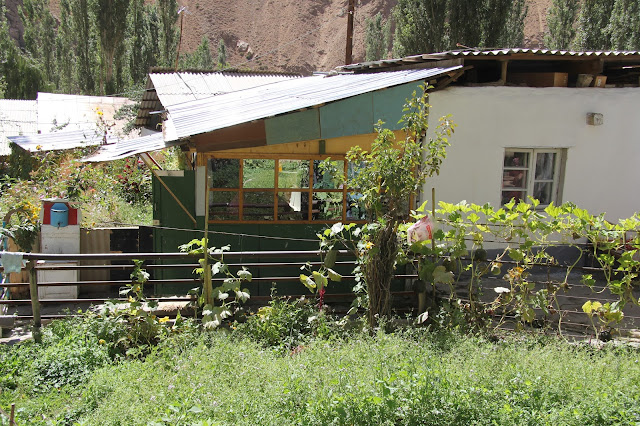 Tadjikistan, Haut-Badakhshan, Pamir, Garmchashma, maison pamiri, © L. Gigout, 2012