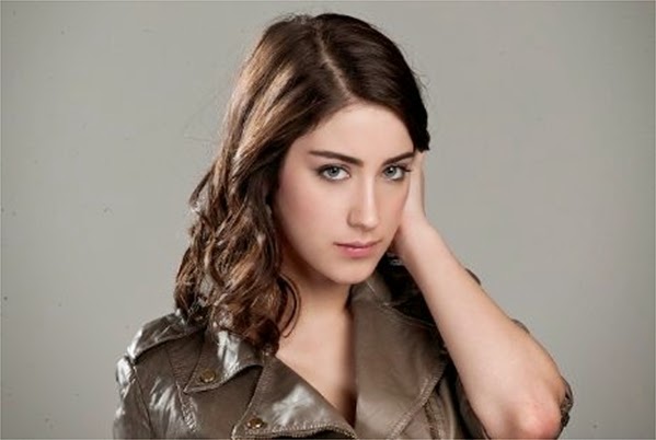 Turkish Drama Actresse Hazal Kaya Beautiful Pictures With