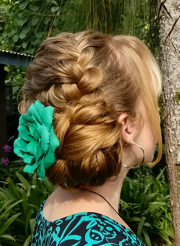 50 Wedding Updos Hairstyles for All Types of Weddings
