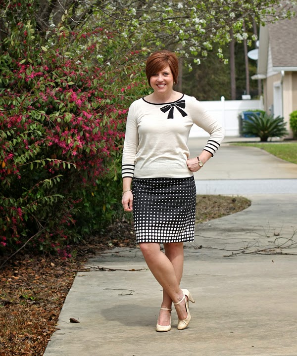 Savvy Southern Chic: Bow and dots