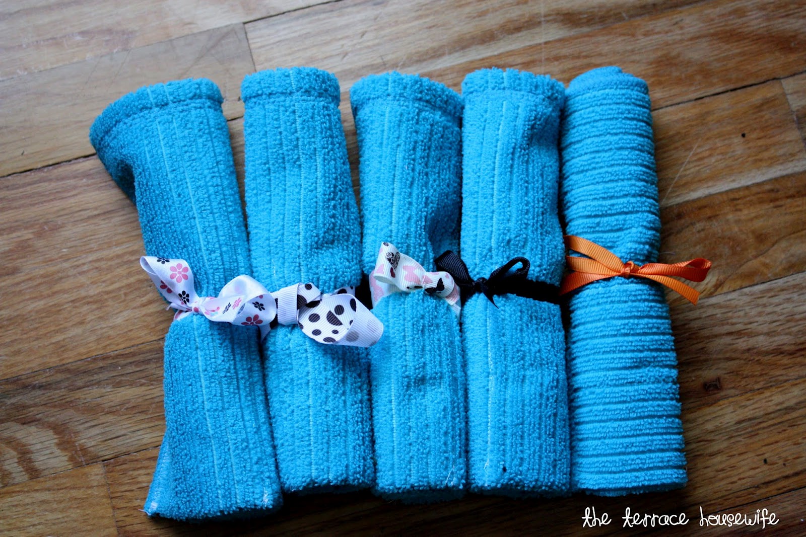 The Terrace Housewife DIY Washcloth Toothbrush Pouch