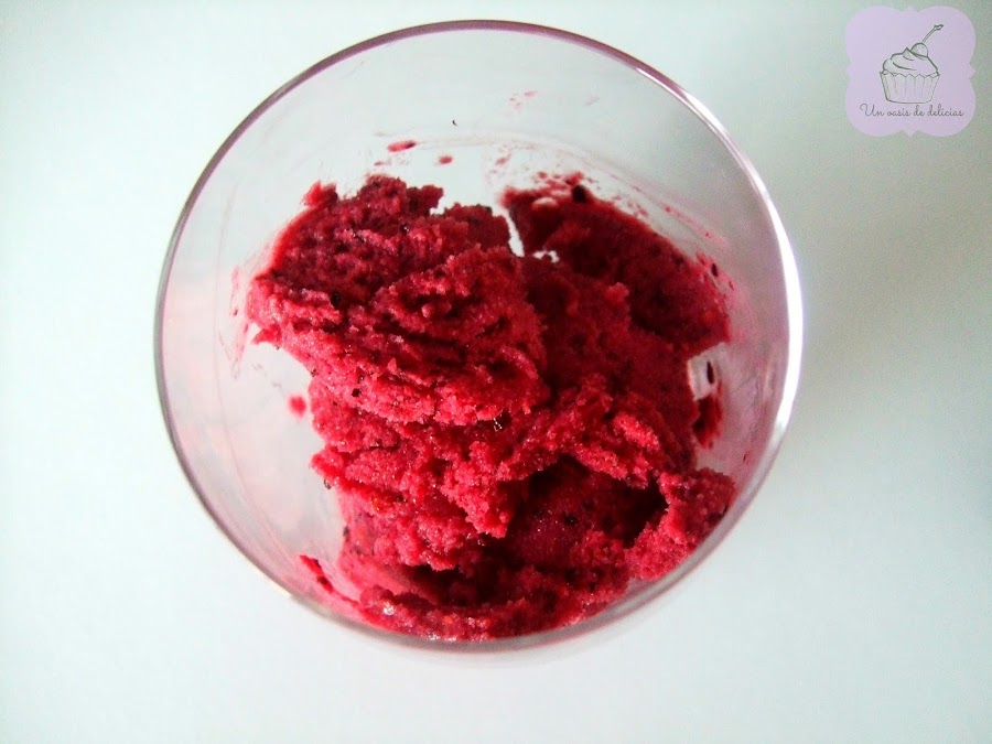 helado de frutos rojos, receta fit