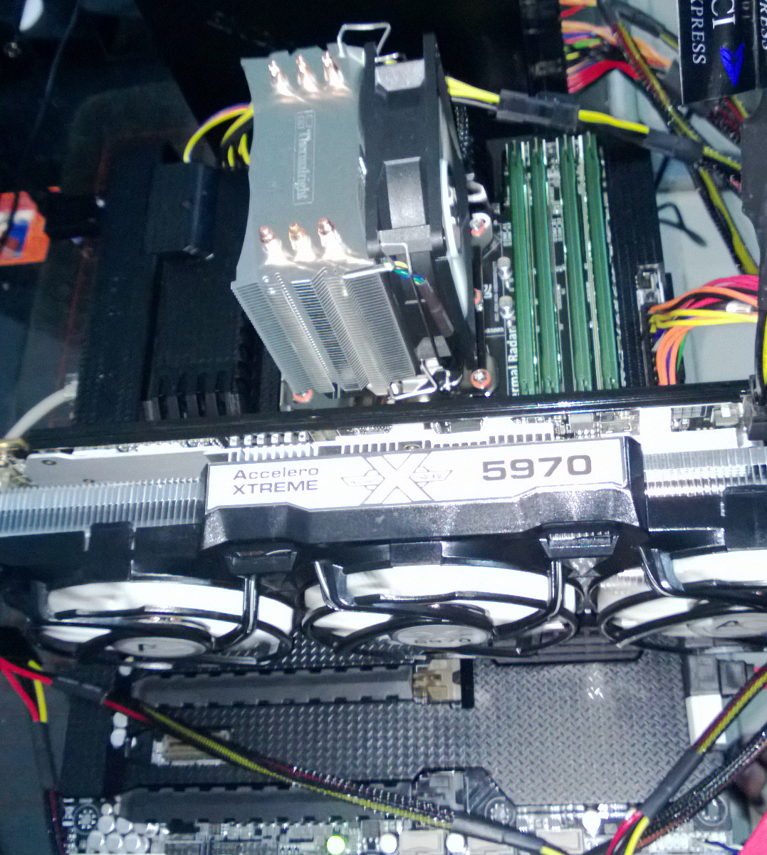 Joey的奮鬥: ASUS SABERTOOTH Z77 + CPU E3-1265L V2 + Radeon HD 5970