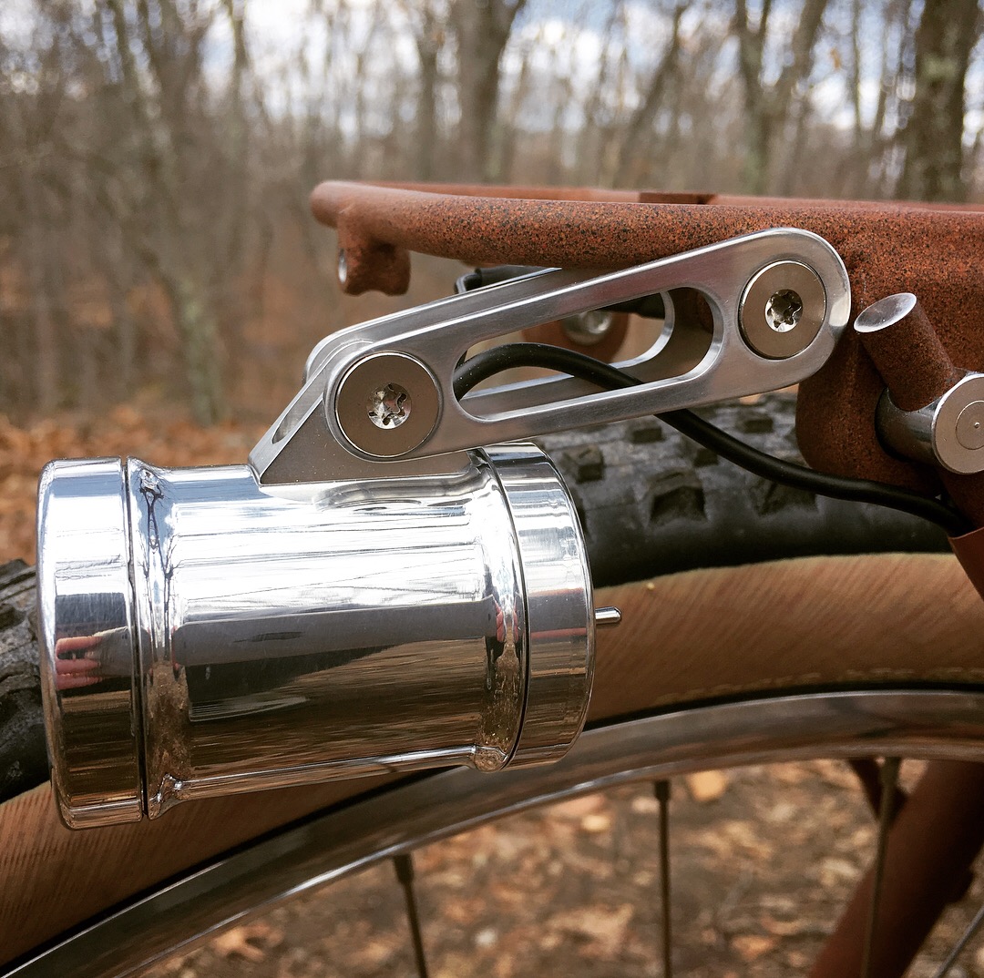 sinewave dynamo light