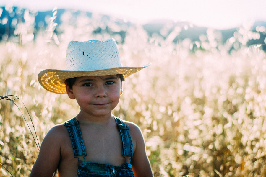 Sesión fotos con niños – La chimenea de las hadas