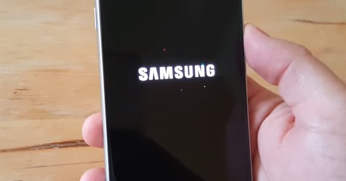 gear s2 keeps rebooting